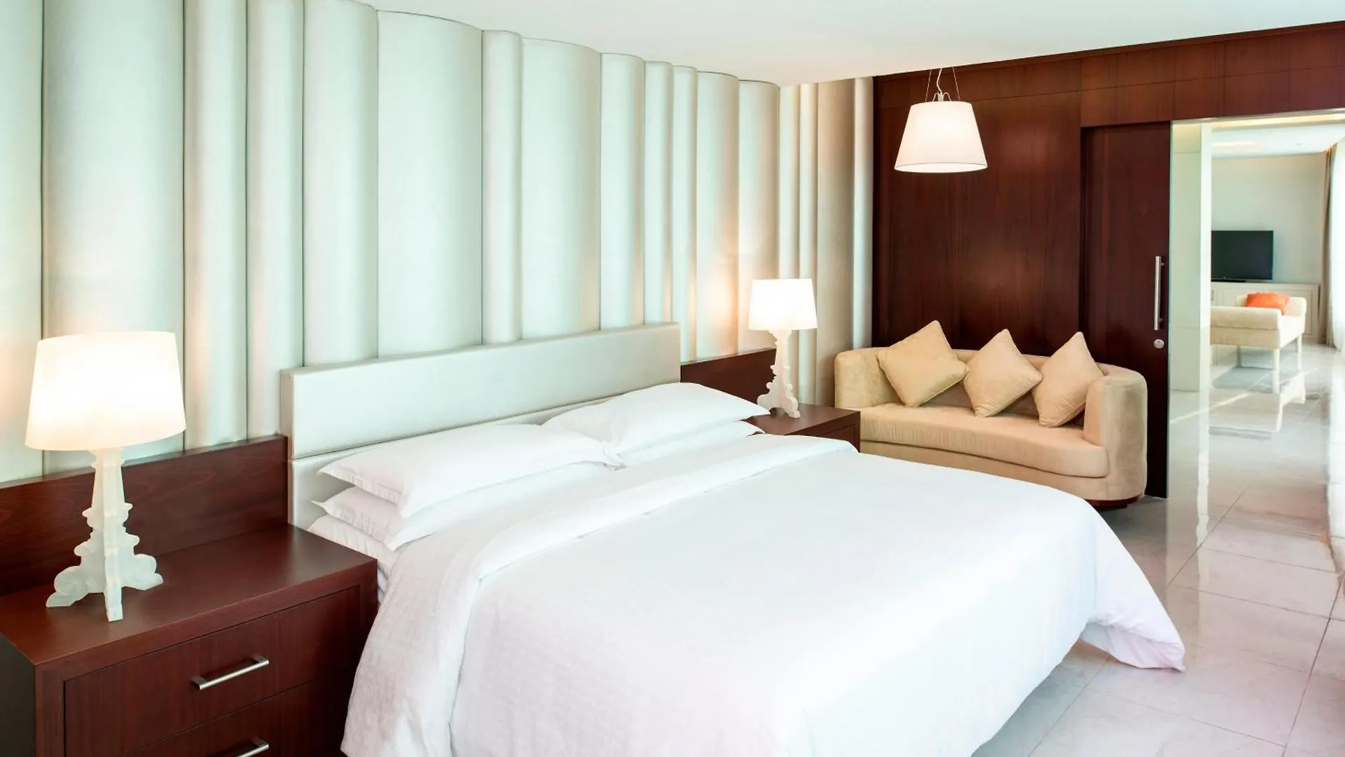 *****  Four Points By Sheraton Sharjah Hotel United Arab Emirates